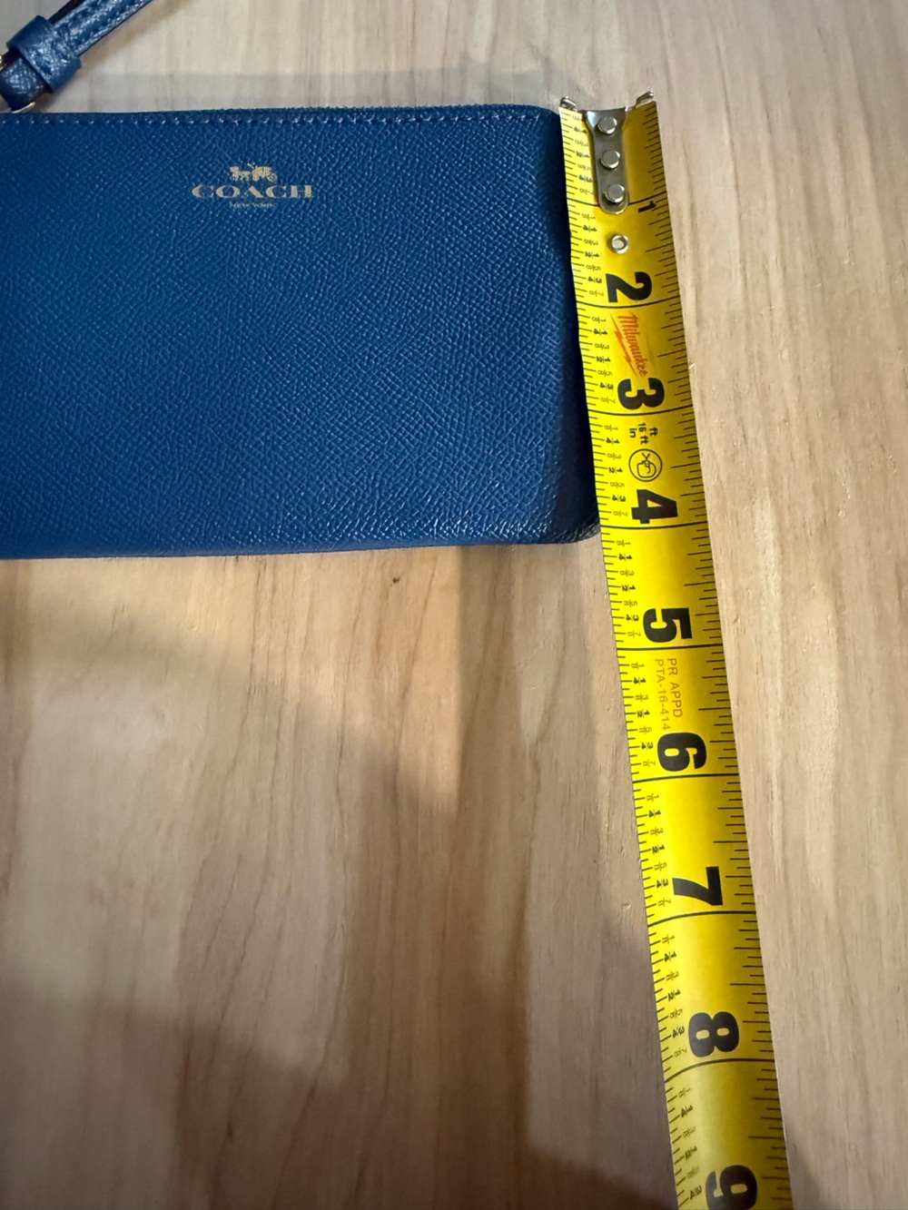 Coach Blue Leather Card Case/wristlet with Gold Logo NWOT - Picture 8 of 8